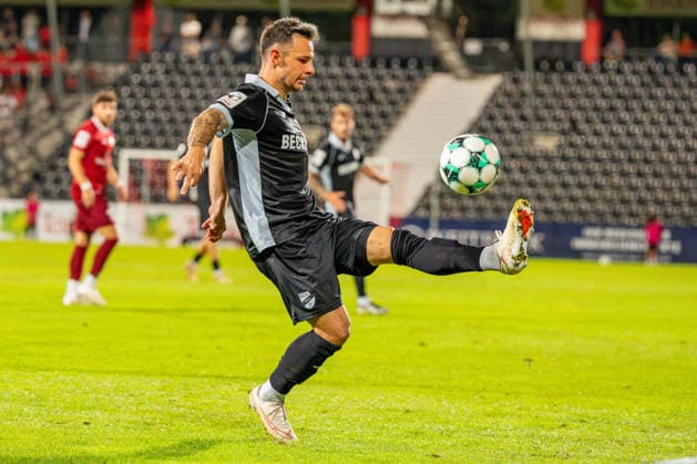 3rd Division: SG Sonnenhof Großaspach vs. Sportclub Verl, September 15, 2026, Aspach, GERMANY September 15, 2026 Niko Kijewski, Sportclub Verl, 19, during the match between SG Sonnenhof Großaspach and Sportclub Verl on Matchday 6 of the 3. Liga at the WIRmachenDRUCK Arena Copyright: xBEAUTIFULxSPORTS Steinx