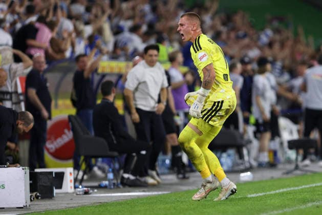 Goalkeeper Maximilian Braune of MSV Duisburg celebrates after scoring the 2-1 goal during the 3. Liga match between MSV Duisburg and TSV Havelse at Schauinsland Reisen Arena on September 15, 2026, in Duisburg, Germany. Photo by Oliver Kaelke, DeFodi Images. Goalkeeper Maximilian Braune of MSV Duisburg celebrates after his team’s second goal during the 3. Liga match between MSV Duisburg and TSV Havelse at Schauinsland Reisen Arena on September 15, 2026 in Duisburg, Germany. Photo by Oliver Kaelke, DeFodi Images. DFB and DFL regulations prohibit any use of photographs as image sequences and or quasi-video. Photo by Oliver Kaelke, DeFodi Images.