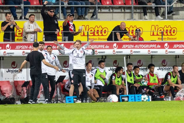 September 15, 2026, Soccer, GER, Season, 3rd Division, 2026–2027 Season, Matchday 6, SSV Jahn Regensburg vs. Fortuna Düsseldorf. Jubilation among the Düsseldorf fans after the final whistle. DFL REGULATIONS PROHIBIT ANY USE OF PHOTOGRAPHS AS IMAGE SEQUENCES AND OR QUASI-VIDEO