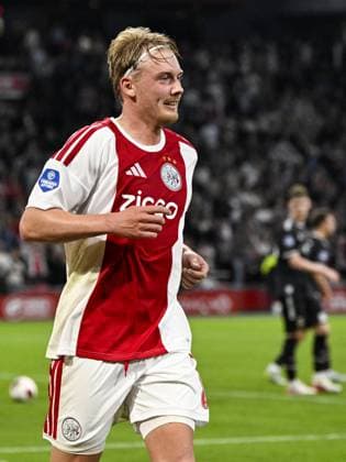AMSTERDAM - Julian Brandt of Ajax celebrates the 2-0 during the Dutch Eredivisie match between Ajax and Willem II at the Johan Cruijff ArenA on September 15, 2026, in Amsterdam, the Netherlands. OLAF KRAAK ANP Eredivisie 2026 27 xVIxANPxSportx xxANPxIVx 568738469 originalFilename: 568738469.jpg