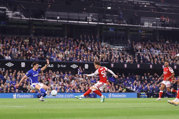 Ipswich Town gegen Arsenal, 15. September 2026, Ipswich, Carabao Cup, 3. Runde: Ipswich Town gegen Arsenal – Max Dowman von Arsenal erzielt das erste Tor. Foto: Jacques Feeney. Abseits. Ipswich, Großbritannien  Copyright: xJacquesxFeeneyx xOffsidexOffside