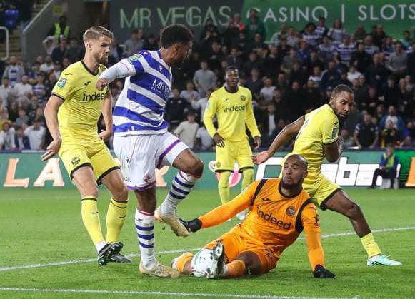 Ellery Balcombe of Brentford makes a save after Jamie Reid of Reading had a shot on goal Reading v Brentford, Carabao Cup Third Round, Football, Select Car Leasing Stadium, Reading, UK, 15 09 2026, England - 15 Sep 2026Reading Select Car Leasing Stadium England United Kingdom EDITORIAL USE ONLY No use with unauthorised audio, video, data, fixture lists, club league logos or live services. Online in-match use limited to 120 images, no video emulation. No use in betting, games or single club league player publications. Copyright: xHanc WiredxPhotos Shutterstockx 17152833m