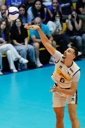 Italy™s Simone Giannelli during a Men™s Euro pool A volleyball match between Czech Republic and Italy in Modena, Italy - September 15, 2026  Copyright: xLucaxDiliberto xLaPressex