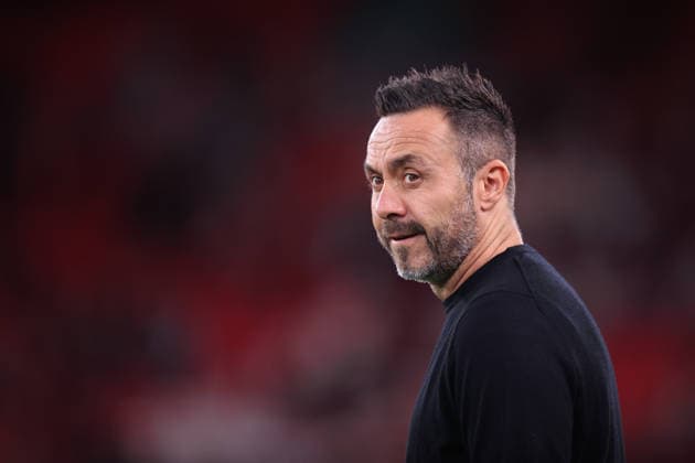 Fußball: Carabao Cup, 3. Runde – Liverpool gegen Tottenham Hotspur, 15. September 2026 Carabao Cup, 3. Runde – Liverpool gegen Tottenham Hotspur Tottenham Hotspur-Trainer Roberto De Zerbi Foto: Simon Stacpoole Offside Liverpool, Großbritannien  Copyright: xSimonxStacpoolexOffside