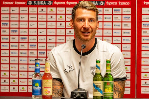 3rd Division: SG Sonnenhof Großaspach vs. Sportclub Verl, September 15, 2026, Aspach, GERMANY September 15, 2026 Pascal Reinhardt, head coach of SG Sonnenhof Großaspach, during the post-match press conference following the game between SG Sonnenhof Großaspach and Sportclub Verl on Matchday 6 of the 3. Liga at the WIRmachenDRUCK Arena Copyright: xBEAUTIFULxSPORTS Steinx