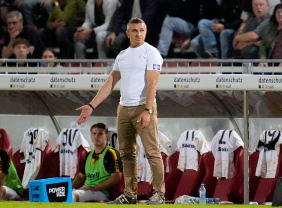 Mersad Selimbegovic, head coach of TSV Alemannia Aachen, reacts to GER, FC Würzburger Kickers vs. TSV Alemannia Aachen, 3. Liga, Matchday 6, 2026–27 season, AKON Arena, Würzburg, September 15, 2026: Würzburger Kickers vs. Alemannia Aachen, 3. Liga, Matchday 6, 2026–27 season, September 15, 2026, Würzburg Copyright: xEibner-Pressefoto ScottxColemanx EP_SCN