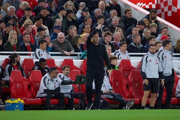 RECORD DATE NOT STATED Football - Football League Cup - 3rd Round - Liverpool FC v Tottenham Hotspur FC LIVERPOOL, ENGLAND - Tuesday, September 15, 2026: Liverpool s head coach Andoni Iraola during the Football League Cup 3rd Round match between Liverpool FC and Tottenham Hotspur FC at Anfield. (Photo by David Rawcliffe Propaganda) LIVERPOOL Anfield MERSEYSIDE ENGLAND  Copyright: xDavidxRawcliffex 2026-09-15-Liverpool_v_Tottenham-053