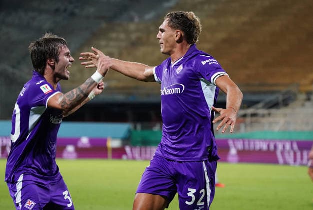 Fiorentina™s Mateo Pellegrino celebrates with Franco Mastantuono after scoring the goal of 1-0 during the Coppa Italia Frecciarossa soccer match between Fiorentina and Pisa at - Artemis Franchi Stadium in Florence (FI), center of Italy, Tuesday , September 15, 2026.  Copyright: xMarcoxBucco LaxPressex
