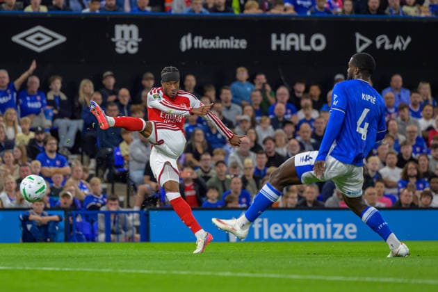 IPSWICH, ENGLAND SEPTEMBER 15 - Noni Madueke of Arsenal scores the team s second goal to make score 2-0 during the Carabao Cup game between Ipswich Town and Arsenal at Portman Road on September 15, 2026 in Ipswich, England. (Photo by Keeran Marquis Sports Press Photo)  Copyright: xKeeranxMarquis SPPx Sportspressphoto_SPR231625