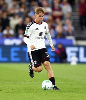 Emile Smith Rowe of Fulham West Ham United v Fulham, EFL Carabao Cup, Football, London Stadium, London, UK - 15 Sep 2026London London Stadium United Kingdom EDITORIAL USE ONLY No use with unauthorised audio, video, data, fixture lists, club league logos or live services. Online in-match use limited to 120 images, no video emulation. No use in betting, games or single club league player publications. No use w Copyright: xKieranxMcManus Shutterstockx 17152599cv