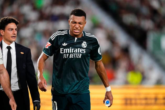 Elche CF v Real Madrid - LaLiga EA Sports 2026 27 Kylian Mbappe centre-forward of Real Madrid and France injured after score his first goal during the LaLiga EA Sports 2026 27 match between Elche CF and Real Madrid at Estadio Manuel Martinez Valero on September 15, 2026 in Elche, Spain. Elche Alicante Spain  Copyright: xJosexBretonx originalFilename:bretonhernandez-elchecfv260915_nprEg.jpg