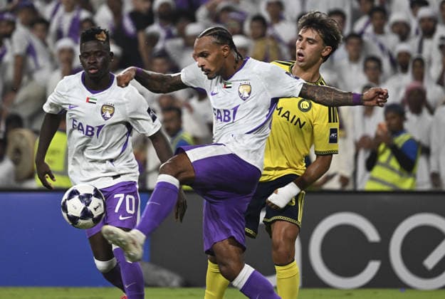 Al Ain v Al-Nassr - AFC Champions League AL AIN, UNITED ARAB EMIRATES - SEPTEMBER 15: Valentino Lazaro (C) of Al Ain in action during the AFC Champions League match between Al Ain and Al-Nassr at Hazza Bin Zayed Stadium in Al Ain, United Arab Emirates, on September 15, 2026. Hassan al Raisi Anadolu Abu Dhabi United Arab Emirates. Editorial use only. Please get in touch for any other usage.  Copyright: x2026xAnadoluxHassanxalxRaisix