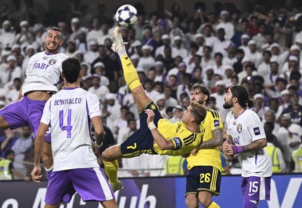 Al Ain v Al-Nassr - AFC Champions League AL AIN, UNITED ARAB EMIRATES - SEPTEMBER 15: Cristiano Ronaldo (C) of Al-Nassr in action during the AFC Champions League match between Al Ain and Al-Nassr at Hazza Bin Zayed Stadium in Al Ain, United Arab Emirates, on September 15, 2026. Hassan al Raisi Anadolu Abu Dhabi United Arab Emirates. Editorial use only. Please get in touch for any other usage.  Copyright: x2026xAnadoluxHassanxalxRaisix