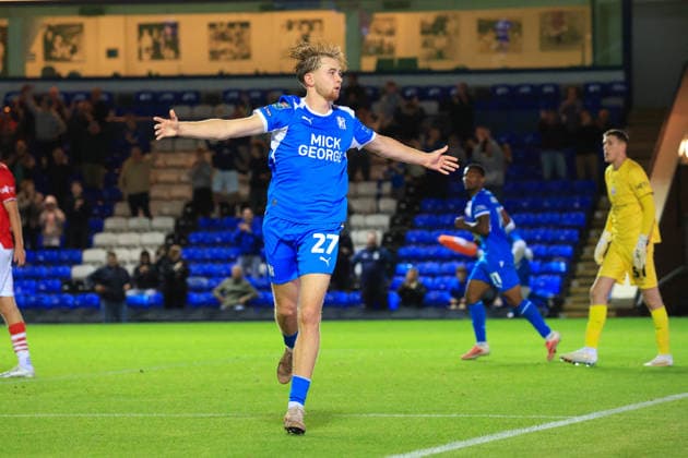 15th September 2026; Weston Homes Stadium, Peterborough, Cambridgeshire, England; Carabao Cup Football, Peterborough United versus Barnsley; Danny Ormerod of Peterborough United scores his second goal in the 88th minute to equalise 3-3 JeremyxGowers-Cromie