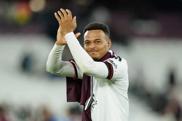West Ham United v Fulham, Carabao Cup Rodrigo Muniz of Fulham clapping the fans after the West Ham United v Fulham Carabao Cup 3rd Round match at the London Stadium, London, England on 15 September 2026 Credit: Dylan Hepworth Every Second Media Editorial use only. All images are copyright Every Second Media Limited. No images may be reproduced without prior permission. All rights reserved. Premier League and Football League images are subject to licensing agreements with Football DataCo Limited. see https: www.football-dataco.com Copyright: xIMAGO EveryxSecondxMediax ESM-2164-0107 DylanxHepworthx xEveryxSecondxMediax