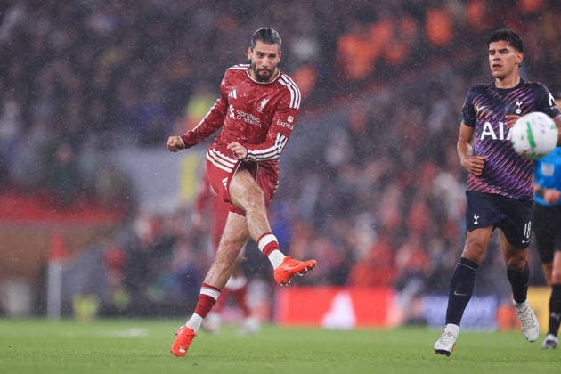 Fußball: Carabao Cup, 3. Runde – Liverpool gegen Tottenham Hotspur, 15. September 2026 Carabao Cup, 3. Runde – Liverpool gegen Tottenham Hotspur: Dominik Szoboszlai von Liverpool erzielt das dritte Tor. Foto: Simon Stacpoole – Abseits – Liverpool, Großbritannien  Copyright: xSimonxStacpoolexOffside