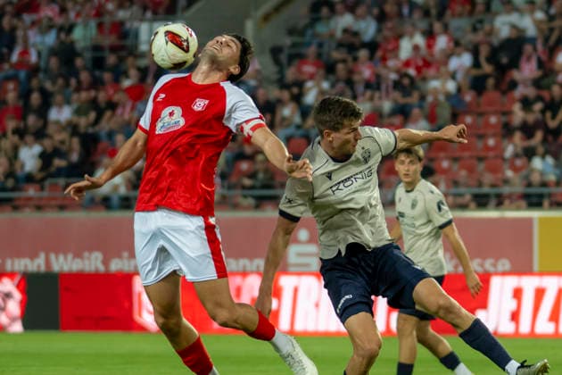 Regionalliga Northeast, Season 26–27: Hallescher FC vs. FC Carl Zeiss Jena, Halle, Germany, September 15, 2026. Pictured, from left: Burim Halili (Halle) and Moritz Fritz (Jena), at the Halle Saale Leuna Chemie Stadium, Saxony-Anhalt, Germany