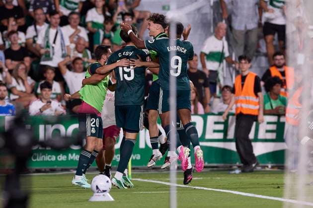 September 15, 2026, Elche, Spain: Players (Real Madrid CF) celebrate a goal during the LaLiga EA SPORTS 2026 2027 match between Elche CF and Real Madrid CF.Final score: Elche CF 2-3 Real Madrid CF LaLiga EA SPORTS 2026 2027 - Elche CF And Real Madrid CF In Elche, Spain - 15 Sep 2026  - ZUMAs197 20260915_aaa_s197_257 Copyright: xFedericoxTitonex
