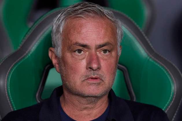 September 15, 2026, Elche, Spain: Coach Jose Mourinho (Real Madrid CF) looks on prior to the LaLiga EA SPORTS 2026 2027 match between Elche CF and Real Madrid CF.Final score: Elche CF 2-3 Real Madrid CF Elche Spain - ZUMAs197 20260915_aaa_s197_209 Copyright: xFedericoxTitonex