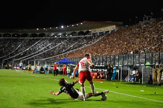 Fußball, Copa Sudamericana, Vasco da Gama Rio de Janeiro - Independiente Santa Fe VASCO DA GAMA X SANTA FE RIO DE JANEIRO, RJ - 15.09.2026: VASCO DA GAMA X SANTA FE - During Vasco da Gama (BRA) x Santa Fe (COL), a match valid for the second leg of the CONMEBOL Sudamericana 2026, held at the Sao Januario stadium, located in the city of Rio de Janeiro (RJ), on the night of this Tuesday (15). (Photo: Nayra Halm Fotoarena) x3017000x  NayraxHalm