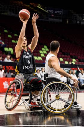 OTTAWA, CANADA - SEPTEMBER 15: Aliaksandr Halouski (Germany, 14) shooting the ball against Jacob Jake Williams (USA, 2) during the Ottawa IWBF Wheelchair Basketball World Championships match between Germany vs. USA at Arena at TD Place on matchday 7 of the Ottawa IWBF Wheelchair Basketball World Championships on September 15, 2026 in Ottawa, Canada. Canada Copyright: xSteffiexWunderlx
