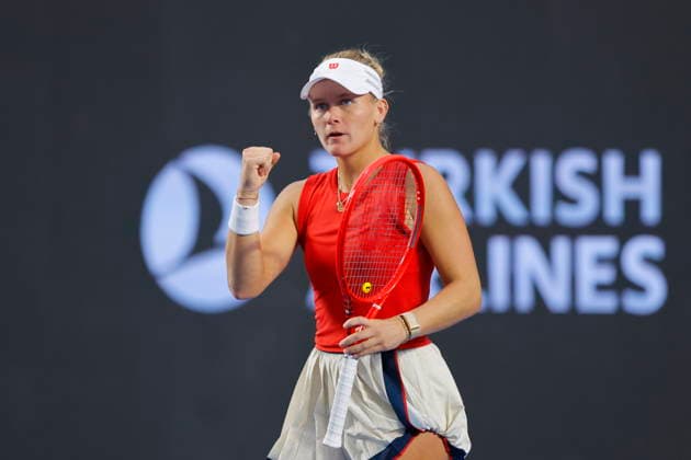 Guadalajara Open WTA, Tennis Damen 500 - Day 4 Peyton Stearns of the US in action against Diane Parry of France during their Women s singles round of 16 match at the Guadalajara Open WTA 500 in Guadalajara, Jalisco, Mexico, 15 September 2026. Guadalajara Mexico  Copyright: xFRANCISCOxGUASCOx