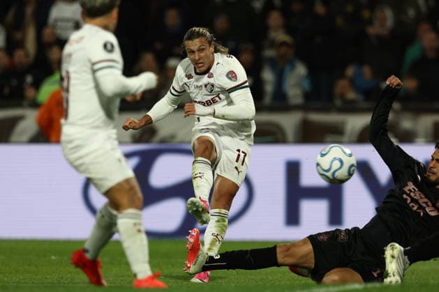 Fluminense s Uruguayan forward Agustin Canobbio C takes a shot on goal during the second leg of the CONMEBOL Copa Libertadores quarterfinal match between Platense of Argentina and Fluminense of Brazil, at the Ciudad de Vicente López Stadium in Buenos Aires, Argentina, on September 15, 2026. Fluminense won 2–1 and advanced to the semifinals. BUENOS AIRES, ARGENTINA Copyright: xPHOTOXPHOTOx