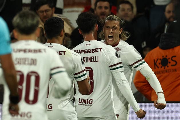 Fluminense s Uruguayan forward Agustín Canobbio R celebrates with his teammates after scoring a goal during the second leg of the CONMEBOL Copa Libertadores quarterfinal match between Platense of Argentina and Fluminense of Brazil, at the Ciudad de Vicente López Stadium in Buenos Aires, Argentina, on September 15, 2026. Fluminense won 2–1 and advanced to the semifinals. BUENOS AIRES, ARGENTINA Copyright: xPHOTOXPHOTOx
