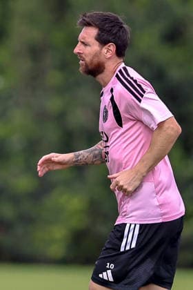 FORT LAUDERDALE, FL - SEPTEMBER 15: Forward Lionel Messi (10) of Inter Miami CF is seen during an Inter Miami Training Session at Florida Blue Training Center ahead of the 2026 Michelob ULTRA Campeones Cup on September 15, 2026 in Fort Lauderdale, Florida. (Photo by Chris Arjoon Icon Sportswire) SOCCER: SEP 15 Inter Miami CF Training EDITORIAL USE ONLY Icon2609150000010