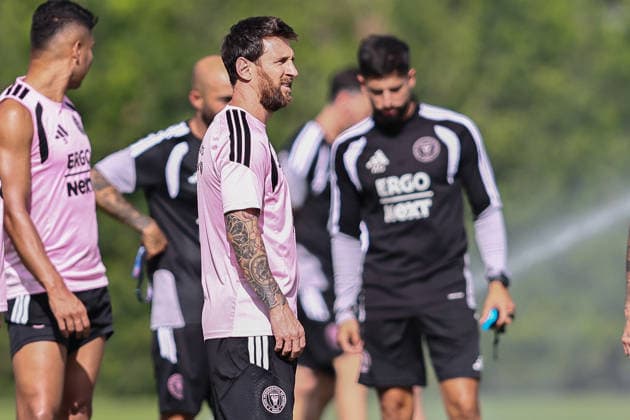 FORT LAUDERDALE, FL - SEPTEMBER 15: Forward Lionel Messi (10) of Inter Miami CF is seen during an Inter Miami Training Session at Florida Blue Training Center ahead of the 2026 Michelob ULTRA Campeones Cup on September 15, 2026 in Fort Lauderdale, Florida. (Photo by Chris Arjoon Icon Sportswire) SOCCER: SEP 15 Inter Miami CF Training EDITORIAL USE ONLY Icon2609150000023