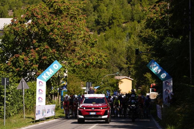 Gestures as he awaits the start of the during the Giro d™Abruzzo, stage 2 from Popoli Terme to Caramanico Terme (143 km) - Abruzzo, Italy - Wednesday, September 16, 2026. - cycling.  Copyright: xFabioxFerrari LaPressex