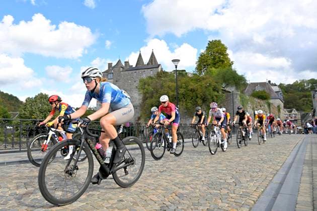 Grand Prix de Wallonie 2026 Cycling Race - Women CITADELLE DE NAMUR, BELGIUM - SEPTEMBER 16 : illustration picture peloton during the 66th edition of Grand Prix de Wallonie an UCI ProSeries 1.Pro one day cycling road race for Women Elite of 127,3 km with start in Seraing and finish in Citadelle de Namur on September 16, 2026 in Citadelle de Namur, Belgium, 16 09 2026 ( Motordriver Pieter Van Herzeele - Citadelle de Namur Belgium  Copyright: xSesx