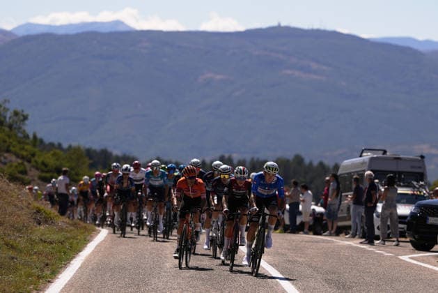 The pack rides during the Giro d™Abruzzo, stage 2 from Popoli Terme to Caramanico Terme (143 km) - Abruzzo, Italy - Wednesday, September 16, 2026. - cycling.  Copyright: xFabioxFerrari LaPressex