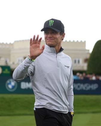 BMW PGA, Golf Herren Championship Pro-Am 2026 SURREY, ENGLAND, SEPTEMBER 16: F1 Driver Lando Norris of Britain racing for Formula One McLaren watches on during The DP World Tour BMW PGA Championship Pro-Am at Wentworth Golf Club, Virginia Water, Surrey, England, on September 16. (Photo by Daniel Weir) Surrey Wentworth Golf Course England Copyright: xDanielxWeir SportsxPressxPhotox Sportspressphoto_SPR232725