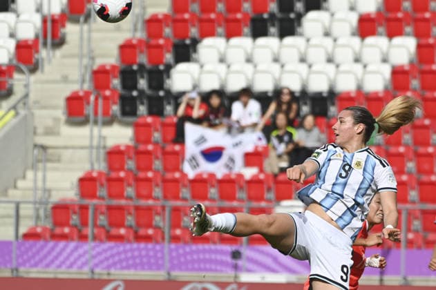 IPA88598255 - Mercedes Diz (ARG) during the Round of 16 match at the FIFA U-20 Women s World Cup between Argentina and the Republic of Korea, in Sosnowiec, Poland, on September 16, 2026  Copyright: xMichalxDubiel IPAxSportx xx IPA88598255