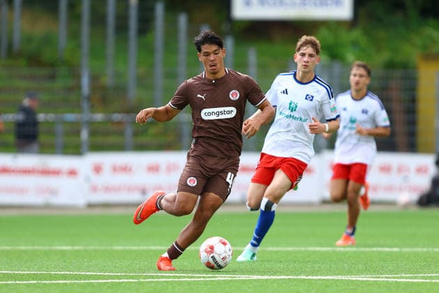 44 Nick Schmidt FC St. Pauli U23 Soccer I Men s I Regionalliga Nord I 2026–2027 Season I Matchday 9 I Hamburger SV U21 vs. FC St. Pauli U23 I September 16, 2026 I Hoheluft Stadium