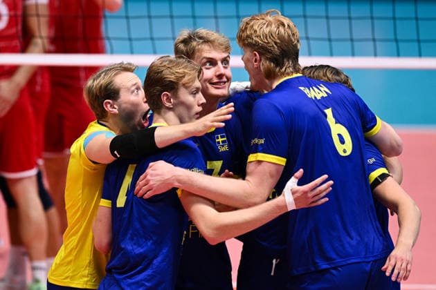 September 16, 2026: Joel Andersson, Axel Algulin, Axel Enlund, and Jacob Ekman of Sweden celebrate during the CEV EuroVolley 2026 group stage volleyball match between Sweden and Slovakia on September 16, 2026 in Modena. Photo by Matteo Gribaudi, BILDBYRAN COP 18 XY0130 volleyball volleyball volleyball European Championships Sweden Slovakia CEV EuroVolley 2026 Sweden Slovakia BBENG celebration  Copyright: MATTEOxGRIBAUDI BB260916BB186