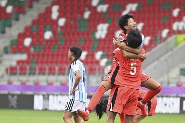 IPA88600288 - Dabin Jung (KOR) and Seungeun Nam (KOR) celebrate after winning the match and advancing to the next round following the FIFA U-20 Women s World Cup Round of 16 match between Argentina and the Republic of Korea in Sosnowiec, Poland, on September 16, 2026  Copyright: xMichalxDubiel IPAxSportx xx IPA88600288