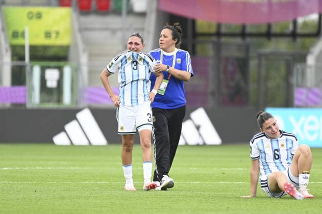 IPA88600292 - Carolina Ceniza (ARG) was devastated after losing the match and being eliminated from the tournament following the FIFA U-20 Women s World Cup Round of 16 match between Argentina and the Republic of Korea in Sosnowiec, Poland, on September 16, 2026  Copyright: xMichalxDubiel IPAxSportx xx IPA88600292