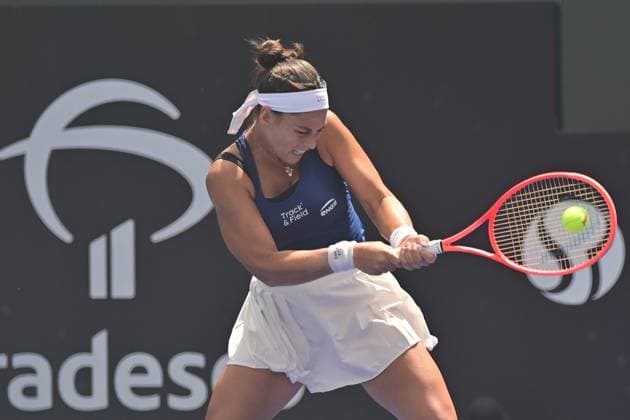 Villa Lobos Park, Sao Paulo (SP), 09 16 2026 - SPORTS SP OPEN: CAROLINA ALVES (BRA) x SUZAN LAMENS (HOL) - Player Carolina Alves (BRA), during a match against Suzan Lamens (HOL), valid for the first round of the SP Open WTA, Tennis Damen 250, held at Villa Lobos Park, in Sao Paulo, on the morning of this Wednesday, 16 (Photo: Eduardo Carmim Photo Premium SPP) 30930 (Eduardo Carmim SPP)  Copyright: xEduardoxCarmimx xSPPx spp-en-EdCa-eduardo_carmim_photo_premium_507348