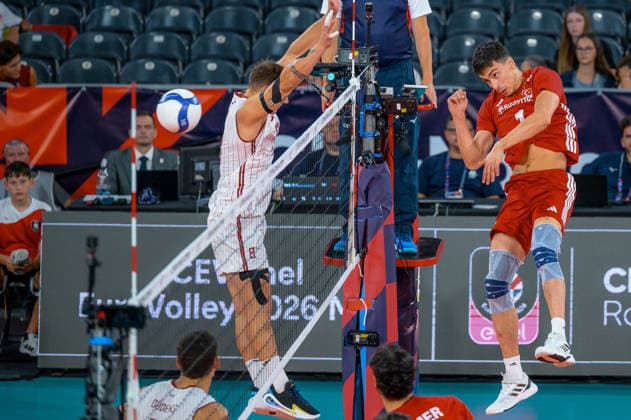 Turkiye v Latvia - CEV EuroVolley 2026 Men CLUJ-NAPOCA, ROMANIA - SEPTEMBER 16: Kaan Gurbuz (R) of Turkiye in action during the CEV EuroVolley 2026 Men s Group D match between Turkiye and Latvia at BT Arena in Cluj-Napoca, Romania, on September 16, 2026. Stringer Anadolu Cluj-Napoca Romania. Editorial use only. Please get in touch for any other usage.  Copyright: x2026xAnadoluxStringerx