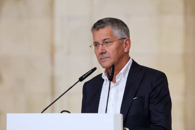 Herbert Hainer, president of FC Bayern Munich, delivers a speech, GER, Minister-President Dr. Markus Söder welcomes the FC Bayern Munich women’s and men’s soccer teams to honor them as German champions for the 2025–28 season, September 16, 2026, GER, Minister-President Dr. Markus Söder welcomes the FC Bayern Munich women’s and men’s soccer teams to honor them as German champions for the 2025–28 season, September 16, 2026, Munich Copyright: xEibner-Pressefoto JennixMaulx EP_JML