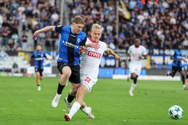 Joey Mueller (SV Waldhof Mannheim, 6) and Janne Sietan (Rot-Weiss Essen, 22) SV Waldhof Mannheim vs. Rot-Weiss Essen on September 16, 2026, in Mannheim, Carl Benz Stadium. Photo by Alfio Marino Copyright: