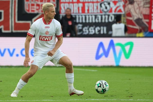 September 16, 2026, xrekx, Soccer 3rd Division, SV Waldhof Mannheim vs. Rot-Weiss Essen, from left: Janne Sietan, Rot-Weiss Essen, Mannheim