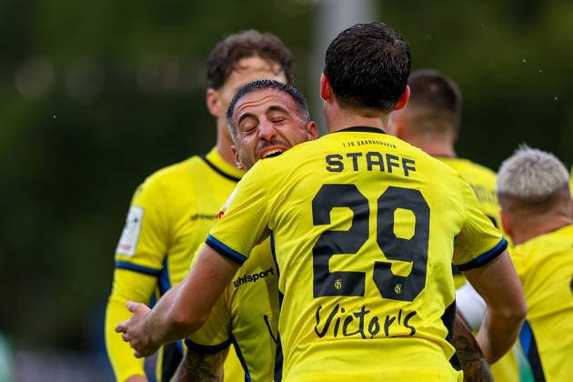 September 16, 2026, xkwix, Soccer, 3rd Division, Preußen Münster vs. 1. FC Saarbrücken, Preußenstadion, Matchday 6, 2026–2027 Season: Calogero Rizzuto (1 FC Saarbrücken 7) celebrates with Alexander Staff (1 FC Saarbrücken 29) after the goal that made it 0–1. DFB regulations prohibit any use of photographs as image sequences and or quasi-video. Photo: xKamilxWilkowskixPressefotoKochx North Rhine-Westphalia, Germany