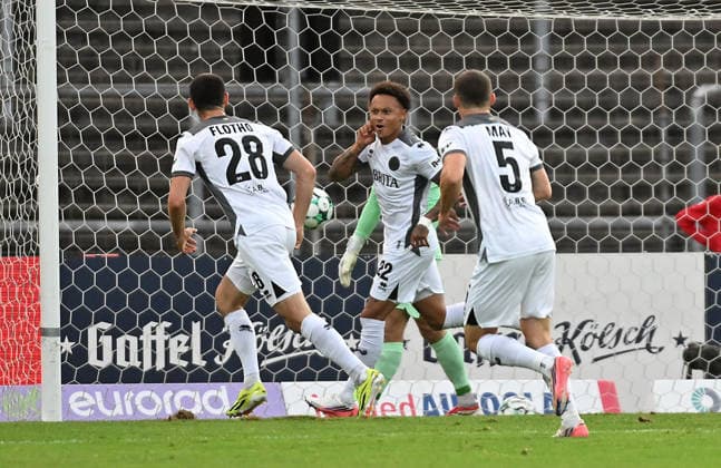 September 16, 2026, xophax, Soccer 3rd Division, Fortuna Cologne vs. SV Wehen Wiesbaden. From left to right: Moritz Flotho, goal scorer Roberto Massimo, Niklas May—all from Wehen Wiesbaden. Cologne