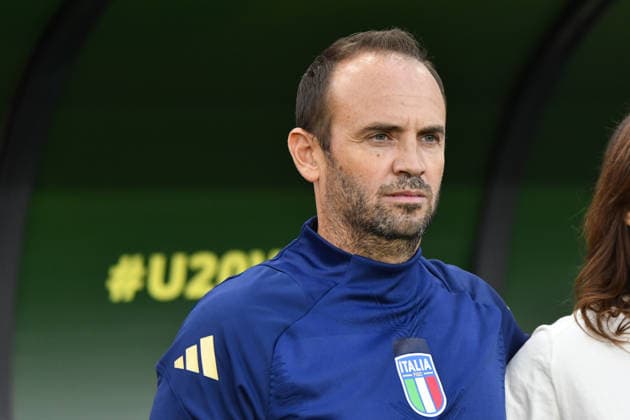 IPA88603720 - Nicola Matteucci, head coach of Italy during the Round of 16 match of the FIFA U-20 Women s World Cup between Italy and China PR, in Sosnowiec, Poland, on September 16, 2026  Copyright: xMichalxDubiel IPAxSportx xx IPA88603720
