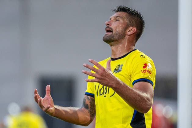 Kai Bruenker, 1 FC Saarbrücken, 09 reacts angrily (GER), SC Preussen Münster vs. 1 FC Saarbrücken, Soccer, 3rd Division, Matchday 6, 2026–2027 Season, September 16, 2026 DFL regulations prohibit any use of photographs as image sequences and or quasi-video GER, SC Preussen Münster vs. 1 FC Saarbrücken, soccer, 3. Liga, Matchday 6, 2026–2027 season, September 16, 2026, Münster Copyright: xEibner-Pressefoto JanxRollingerx EP_JSK