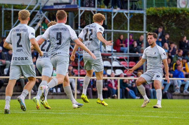 In the photo, goal scorer Darijan Silic of BSG Chemie Leipzig, 22, celebrates with his team on September 16, 2026; SV Tasmania Berlin vs. BSG Chemie Leipzig, Northeast Regional League, 2026–27 season, Werner Seelenbinder Sportpark Copyright: HMBxMedia xPascalxSpanehl