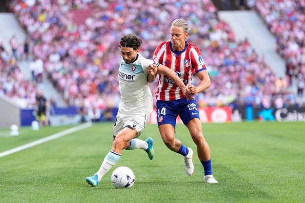 September 16, 2026, Madrid, Madrid, Spain: Raul Moro of CA Osasuna and Marcos Llorente of Atletico de Madrid in action in action during the Spanish League, LaLiga EA Sports, football match played between Atletico de Madrid and CA Osasuna at Riyadh Air Metropolitano stadium on September 16, 2026, in Madrid, Spain. Madrid Spain - ZUMAa181 20260916_zaa_a181_014 Copyright: xOscarxJ.xBarrosox